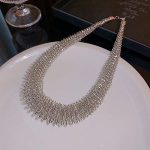 Exaggerated Metal Spring Decorative Choker Necklace Womens Style 2025 New Silver Color Alloy Necklace Fashion Jewelry