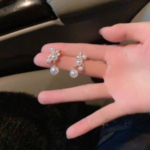 Elegant Pearl Stud Earrings for Women Unique Design Fashionable Trendy Jewelry Accessory Geometric Pattern Alloy Embedded