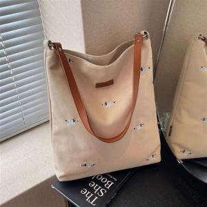 กระเป๋าผ้าใบปักลายสุนัขแฮมเบอร์เกอร์ กระเป๋าสะพายไหล่ผู้หญิง ความจุขนาดใหญ่ กระเป๋าสะพายข้างใต้วงแขนสำหรับเดินทาง กระเป๋าสะพายข้างสำหรับนักเรียน กระเป๋าสะพายข้างแบบลำลอง