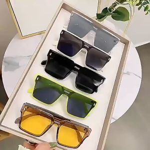 *READY STOCK AT MALAYSIA*Korean Style New Mens Sunglasses One-piece Square Frame Sunglasses For Women Anti-UV Fashion Glasses For Driving Cermin Mata Hitam太阳镜