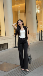 Quần jeans nữ màu đen ống suông lưng thấp Aaa Jeans