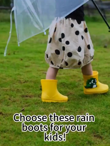 Childrens cartoon rain boots waterproof non-slip Rain Boots student rain boots for boys and girls