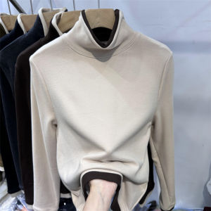 เสื้อยืดคอกลมแขนยาวบุขนแกะหนาสำหรับผู้หญิง เสื้อชั้นในสองชิ้นสีบล็อก ทรงหลวม แฟชั่นฤดูใบไม้ร่วง/ฤดูหนาว