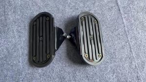 Cặp Gác Chân Sau Suzuki Gz150a