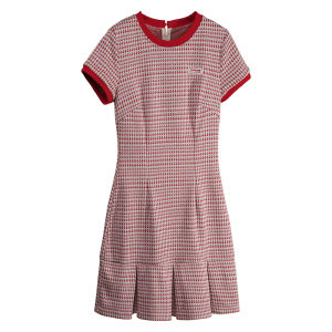 Elegant Figure-flattering Ruffled Short Dress