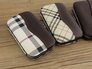 Perlengkapan Manicure Pedicure 7 Pcs Gunting Kuku Wajah wadah elegan / meni pedi 7in1