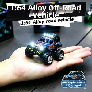 Climbing RC Car Miniature