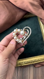 Ganten🍎Bros Mutiara Cinta Sederhana/Bros Jas Wanita/Bros Kepribadian Modis COD