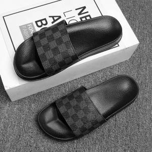 Mens Summer Outdoor Slippers Anti-Slip Deodorant Soft Bottom Slip-On Sports Casual Outdoor One-Strap Comfortable Large Size