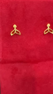 Poh Heng Jewellery 22K Mermaid Tail Earrings in Yellow Gold[Price By Weight]