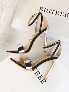 รองเท้าแตะส้นสูงแบบเปิดหัวเซ็กซี่สำหรับผู้หญิง ฤดูร้อน 2025 รองเท้าแตะส้นบางแบบสวมสบายสไตล์ยุโรป รองเท้าแตะส้นสูงสำหรับผู้หญิง