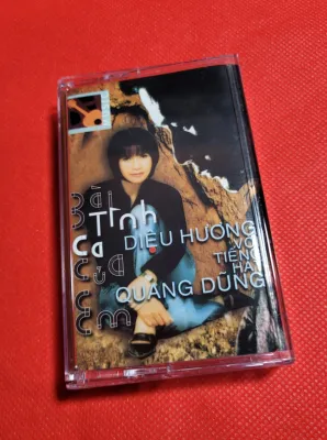 Cassette TÌNH CA DIỆU HƯƠNG đẹp âm thanh rất tốt ...