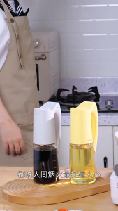 ANKOU Glass Condiments Container - Auto Open Sauce Oil Dispenser 580 ml Oil Spray 300ml