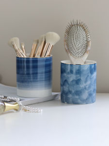 ถังเก็บแปรงแต่งหน้าเซรามิกความจุขนาดใหญ่ กระดานแต่งหน้า ถังแปรง ความรู้สึกหรูหรา ความงาม ความสูง ความสวยงาม