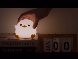 DouDou Duck 豆豆鸭 Mood Lamp Night Light for Kids Cute Night Light Led Rechargeable Portable Adjustable Brightness Table Lamp