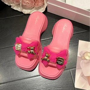 TKGirl ห้ามพลาด รองเท้าแตะแฟชั่นเสริมส้น สูง1.5นิ้ว พื้นนิ่มไม่แข็ง ไม่หนักเท้า ใส่เดินสบายทรงสวยไม่เจ็บเท้า มี4สีให้เลือกกดสั่ง รีบเลยก่อนของหมด