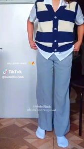 Stripes Vest Cotton Knitted Casual Knitted Sleeveless Jacket Fashion Casual V Neck Waistcoat Women Short Top   F1165