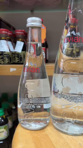Hỏa tốc Nước khoáng Evian chai thủy tinh 330ml/750ml -Sparkling Carbonated Water/ Mineral Water