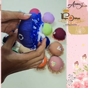 tempat jarum pentul model gelang tangan