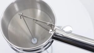 Pastry Dispenser / Batter Dispenser Funnel Corong Adonan Kue/Takoyaki/Dorayaki/Pancake Dispenser/Gelas Takar/Penuang Stainless Steel - BPA Free