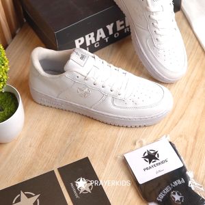 Sneakers Pria Wanita Polos Putih Kulit Asli Gaya Rapi