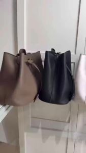 Drawstring casual anti-aging hand-held crossbody single-shoulder womens bag soft leather large capacity vintage bucket bag