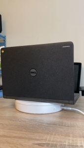 FOR STUDENTA BUDGET DELL LAPTOP (CHROOMEBOOK)HD WEB CAM RAM 4GB SSD 16GB GRAD A