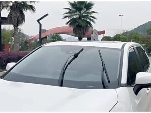 Wiper Mobil Hybrid Universal: Pilihan Terbaik untuk Semua Jenis Kendaraan