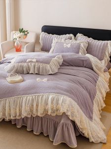 Bộ Chăn Bông Cotton Tím Có Ren