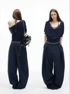 iamxiaa | Bộ Áo Blouse Cổ V Rộng Thoáng & Quần Lót Cổ U Phù Hợp Tencel Co Dãn Màu Xanh Đậm Có Sọc