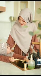 PLUS KERUDUNG!! Gamis Couple Ibu dan Anak Perempuan Umur 3 4 5 6 Tahun Lashanda Couple Bahan Syakila Mix renda Gamis Kondangan Ibu Anak Perempuan Kekinian 2023 Baju Muslim Couple Ibu & Anak Perempuan - Lazada