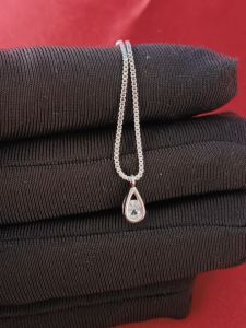 Diamcity (Free Gra Certificate) Kalung Moissanite Tetes Air 05 Karat Untuk Wanita