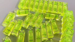 10Pcs Mini Square Levels Measuring Tools Small Precision Bubble Level 15x15x40mm