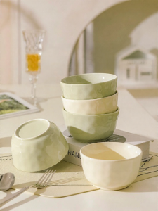 Yomerto | Cream-colored Underglaze Ceramic Rice Bowl
