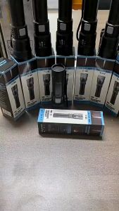 【COD】Senter LED Super Terang 10000 Lumens Jarak Jauh Ringan Tahan Air IPX4 Zoom USB Rechargeable Senter Swat Police Terbaik