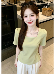 Shalldoer | Plus Size Reducing Slim Fit Concealing Belly Square Neck Short Sleeve T-shirt