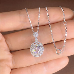 Huitan Aesthetic Bridal Wedding Pendant Necklace with Brilliant Cubic Zirconia Temperament Womens Necklace Chain Trendy Jewelry