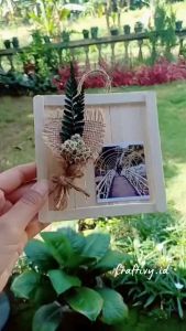 Bingkai Foto Aesthetic Frame Rustic Stik Es Krim