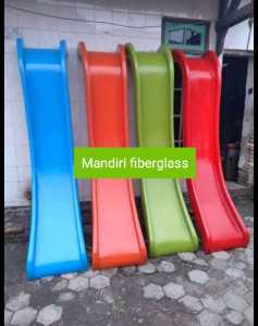 SELUNCURAN 25 Meterpusat perosotan Fiberglassmurah bisa bayar di tempat.