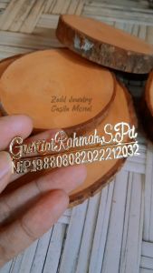 Bros Nama - Bros Jilbab Hijab - Zedd Jewelry: Warna Silver Emas dan Rosegold Tahan Lama Anti Karat - Cantik Berkualitas Cocok Untuk Kado Hadiah - Government Employees Brooch: Brass Stainless 18K Gold Plated - COD Bayar Di Tempat