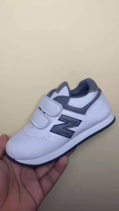 SEPATU ANAK LAKI LAKI DAN PEREMPUAN SEPATU SNEAKERS PUTIH UNTUK USIA UMUR 1 2 3 4 5 6 7 8 9 10 TAHUN
