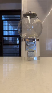 Capsule coffee gashapon machine egg twisting machine Capsule coffee storage machine gumball machine Blind box machine