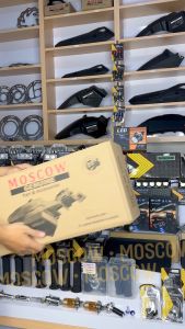 HUGGER HONDA AIRBLADE model NEW GEN 2 2025 MERK MOSCOW PNP KE MOTOR VARIO 125 150 OLD NEW ( PNP 2012-2023) BISA JUGA UNTUK MOTOR PCX CBU / PCX 2018 LOKAL BISA UNTUK VARIO 160 HARUS COAK LEBIH PENDEK FREE STIKER BOTOL DAN TUTUP RESERVOIR HAGER AIR BLADE