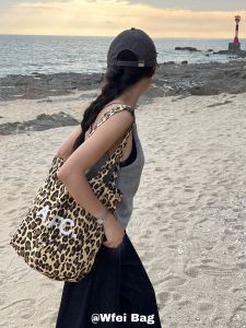 Wfei Phong Cách Hàn Quốc Túi Tote Canvas Dung Tích Lớn Túi Đeo Vai Đơn Đa Năng Có Khóa Nam Châm In Hình Động Vật Quần Áo Làm Việc