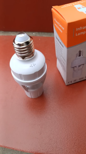 Đui đèn cảm ứng hồng ngoại thông minh tự động bật tắt khi có người quét góc rộng 360 độ chuyên dụng