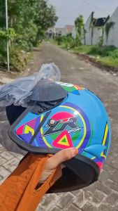 HELM CENTRO MOTIF A8 ORIGINAL ACN BERSNI KACA SMOKE HITAM