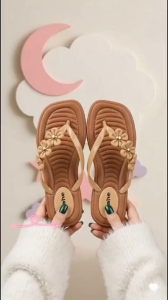 Cute Women’s Flat Sandals for Summer 3D Flowers Flip Flops Non-Slip Slippers Waterproof Outdoor Bathroom Home Daily Essentials