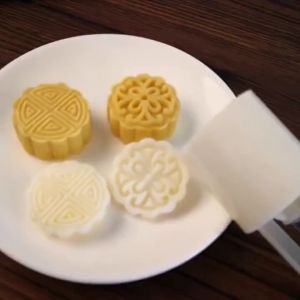 [Little B House] DIY Mooncake Molds Mid Autumn Festival Round Mooncake Mould Mooncake Baking Tools 手压式  圆形月饼模具 - MC02