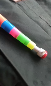 10 pcs terompet ukuran kecil dan sedang  terompet untuk merayakan tahun baruan 2026 mainan terompet.