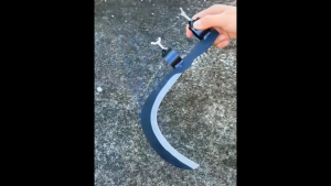 มีดตัดทะลาย ใบมีดเคียว สำหรับตัดมะพร้าว ตัดกล้วย ตัดหญ้า Curved Coconut Harvesting Sickle with Handle Clamp - High Carbon Steel